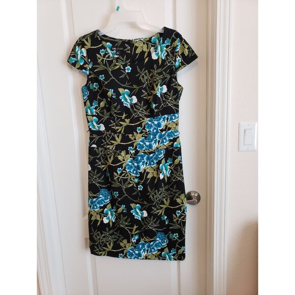 I.N. Studio multicolor floral, short sleeve, no belt, shift dress, size 10 - Picture 1 of 7
